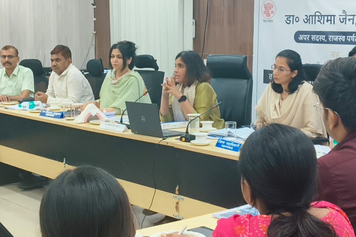 जहानाबाद में प्रभारी सचिव आशिमा जैन ने की मानसून पूर्व तैयारियों की समीक्षा, जारी हुए 24×7 हेल्पलाइन नंबर