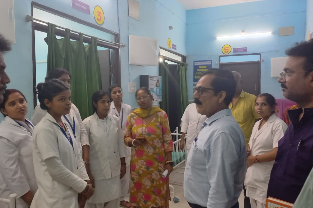 जहानाबाद में स्वास्थ्य व्यवस्था की खुली पोल, सिविल सर्जन के औचक निरीक्षण में डॉक्टर रहें नदारद, होगी कार्रवाई