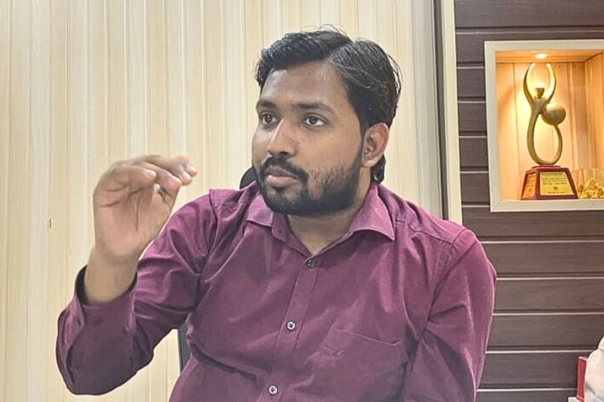 ‘ये लोग चाहते हैं कि मेरी फोटो पर माला चढ़ जाए…’, खान सर ने बताया क्यों करनी पड़ी गार्ड को फायरिंग