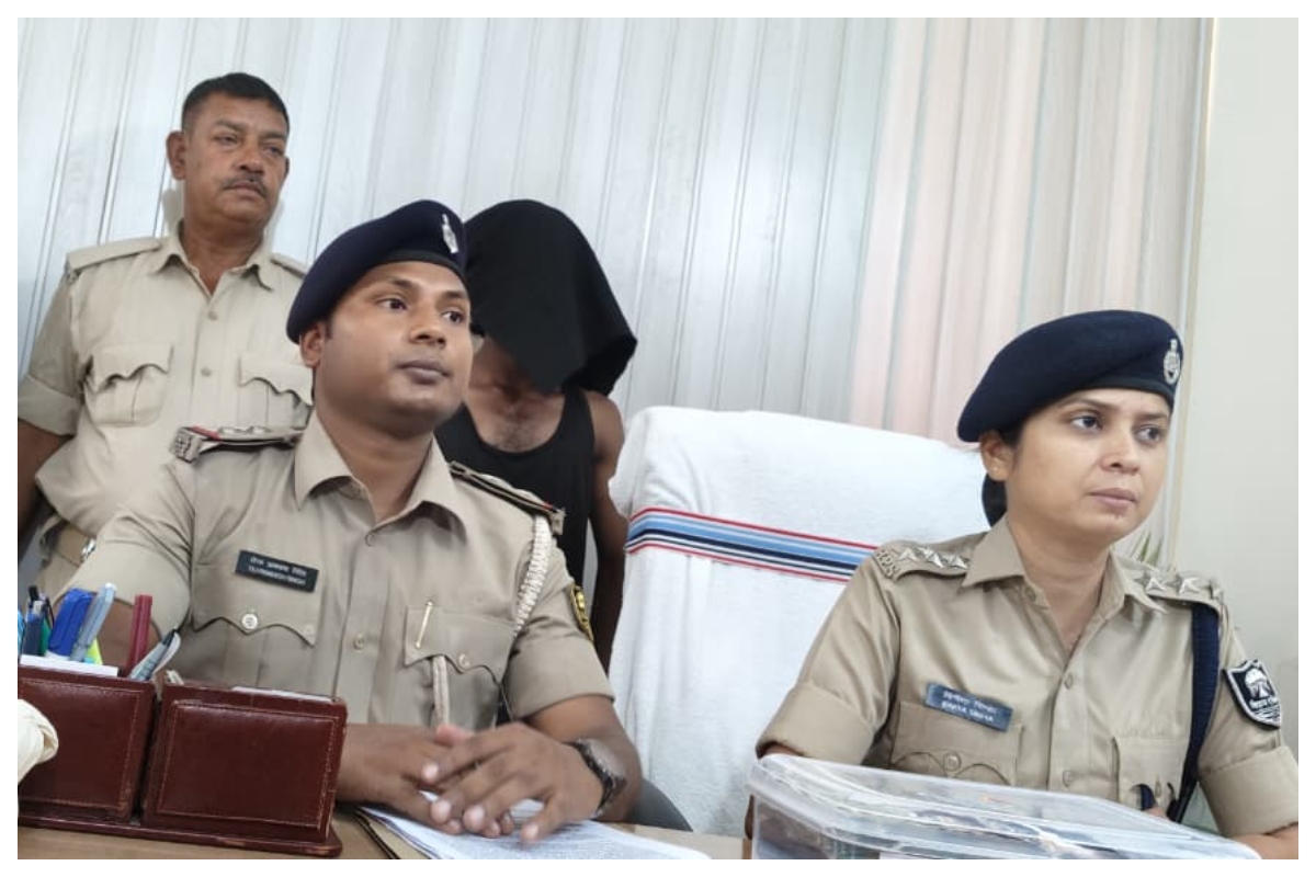 मुजफ्फरपुर: लाखों की स्मैक और नकद के साथ तस्कर गिरफ्तार,खुला पारिवारिक सिंडिकेट