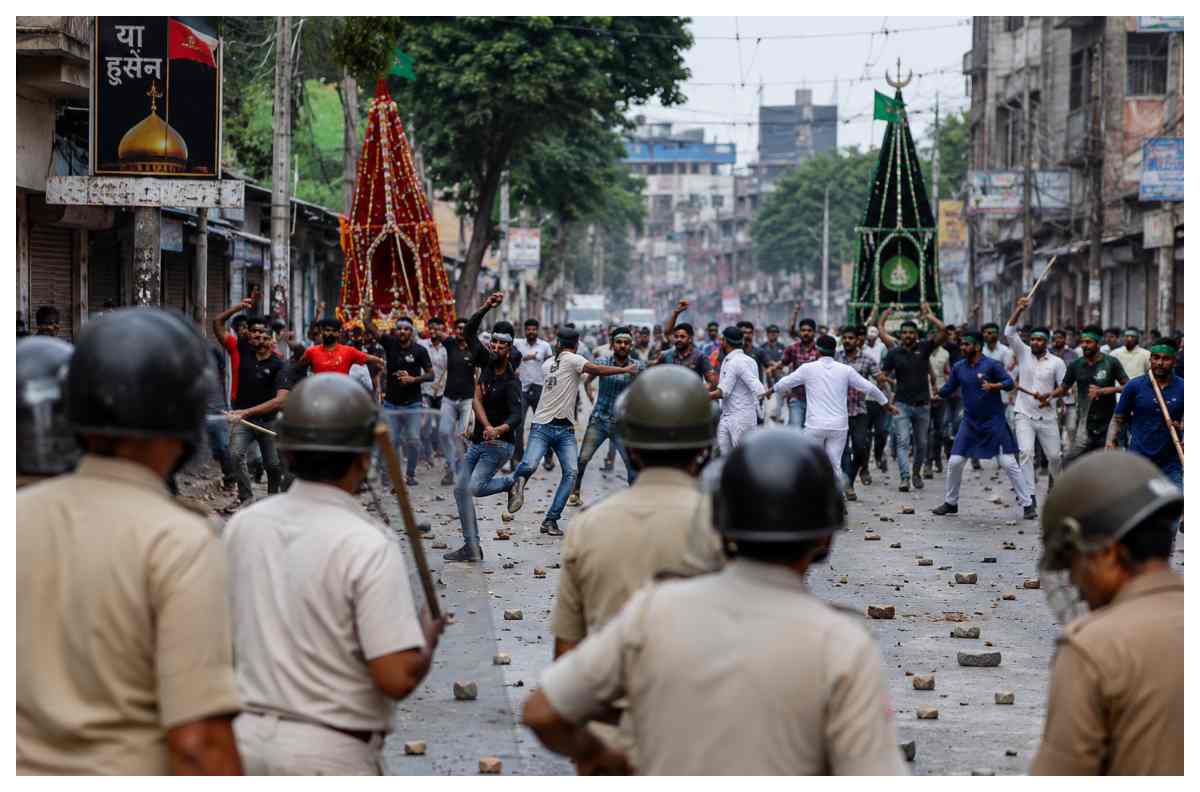 Sheohar Muharram Clash: मुहर्रम से पहले दो अखाड़ों के बीच हिंसक झड़प, कई घायल, एक घंटे तक तनाव