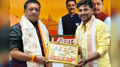 बक्सर में विकास की पहल, पर्यटन और व्यापार बढ़ाने की मांग पर विकास राज ने पथ निर्माण मंत्री से की मुलाकात