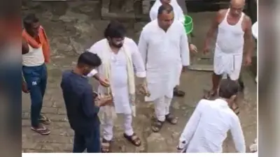 पवन सिंह पहुंचे अपने पैतृक गांव, समर्थकों ने किया भव्य स्वागत, एक झलक पाने को उमड़ा जनसैलाब