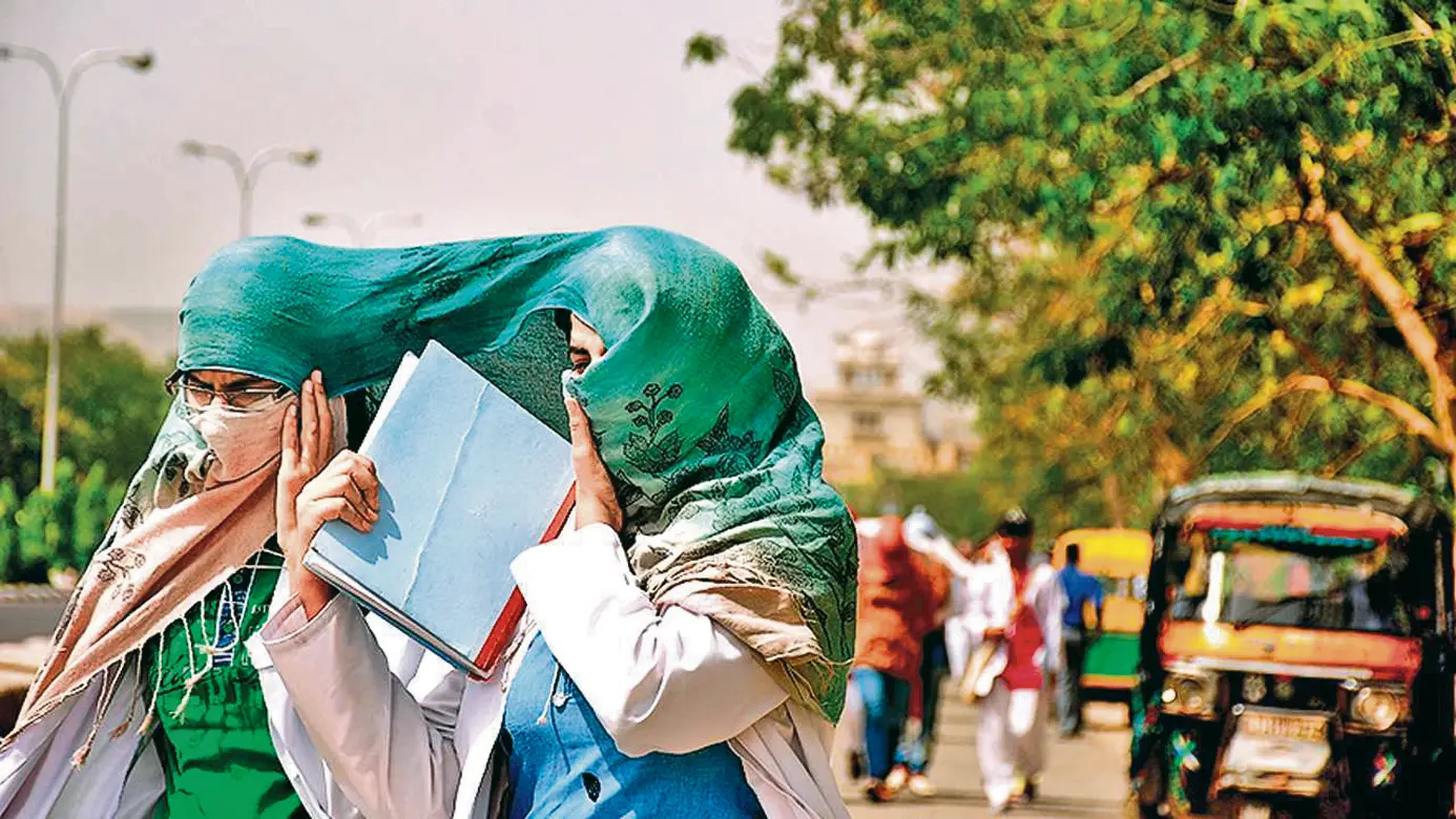 आज का जिले का मौसम : 40 डिग्री की झुलसाने वाली गर्मी के बीच आंधी-बारिश का येलो अलर्ट