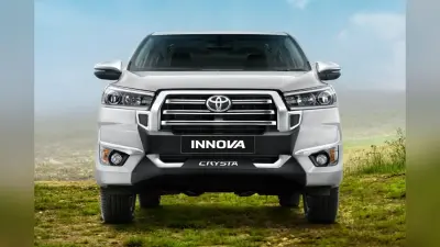 बोल्ड डिजाइन, 7 एयरबैग्स और TPMS भी…लॉन्च हुई नई Toyota Innova Crysta, जानें कीमत