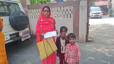 मुंगेर में चार माह से बेटे की तलाश में भटक रही मां, पोस्टर लेकर गांव-गांव पहुंच रही मनीषा देवी, एसपी से लगायी गुहार