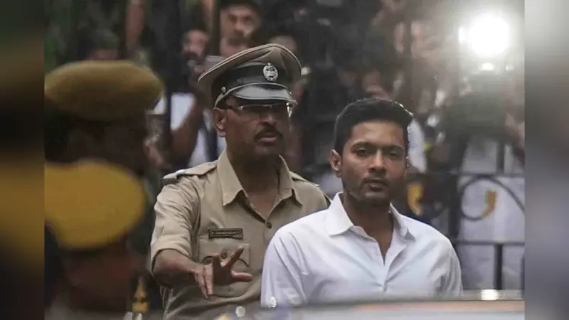 पुलिस ने तोड़ा अभिषेक बनर्जी के घर का ताला, तलाशी के बाद TMC ने पूछा- कुछ मिला क्या?