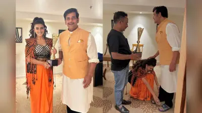 Akshara Singh ने छुए Ravi Kishan के पैर, इमोशनल पोस्ट में बताया सफलता के पीछे किसका है सबसे बड़ा हाथ