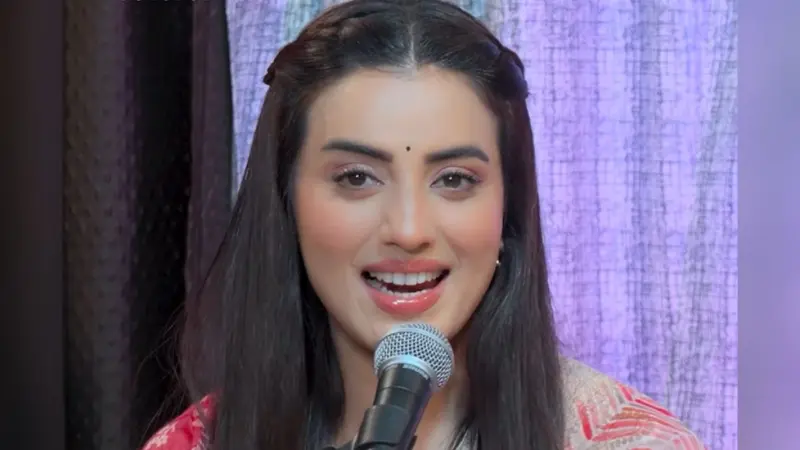 लोक रंग और सादगी से सजा ‘लिलरा के टिकुली’, अक्षरा सिंह के नए गीत ने खींचा ध्यान