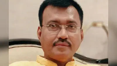 बंगाल में एटिंग स्कूल खोलना चाहते हैं अनुपम खेर, बंगाल पहुंचते ही शुभेंदु अधिकारी से की मुलाकात