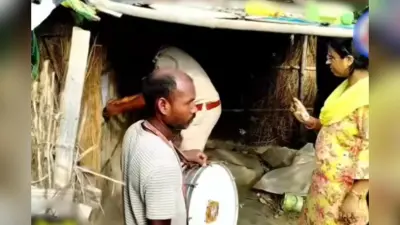 बेगूसराय सामूहिक दुष्कर्म मामले के फरार आरोपी के घर चिपकाया गया नोटिस, सरेंडर नहीं किया तो होगी कुर्की-जब्ती