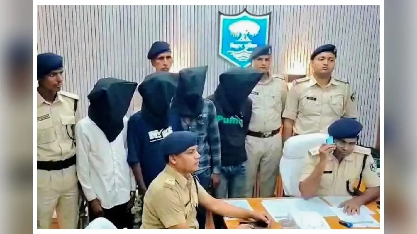 बेतिया में बड़ी वारदात की साजिश नाकाम,हथियार के साथ 7 शातिर बदमाश गिरफ्तार