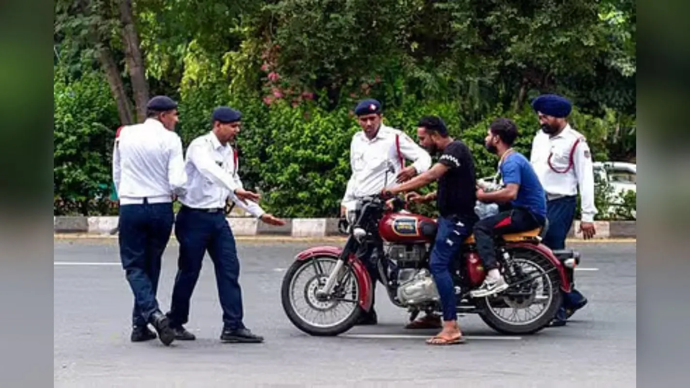 बिहार में गाड़ी मालिकों से वसूले गए 1 करोड़ 24 लाख रुपये, 819 शातिर अपराधी भी गिरफ्तार