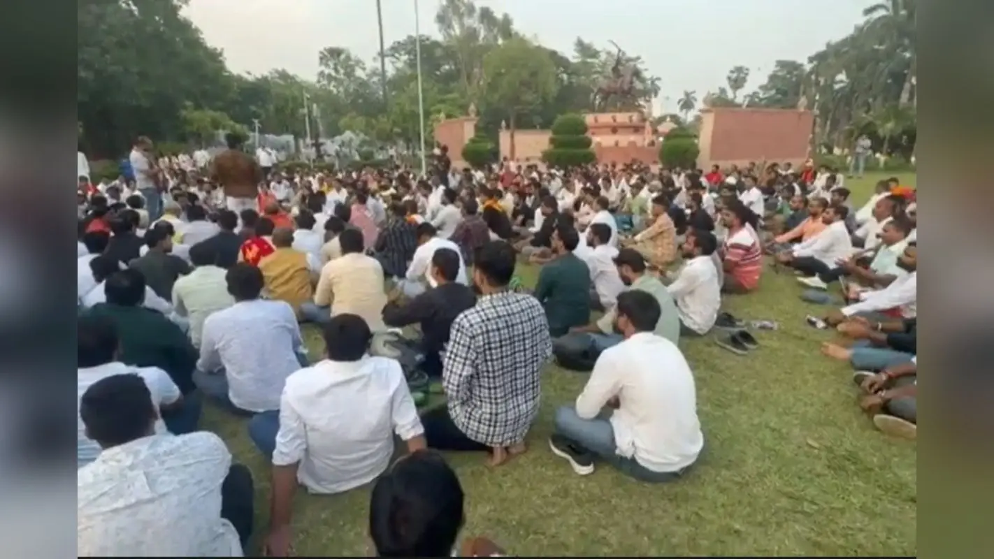 पटना में राजपूत समाज की बैठक, सैकड़ों लोग जुटे ‘सिंह सेना’ गठन का प्रस्ताव