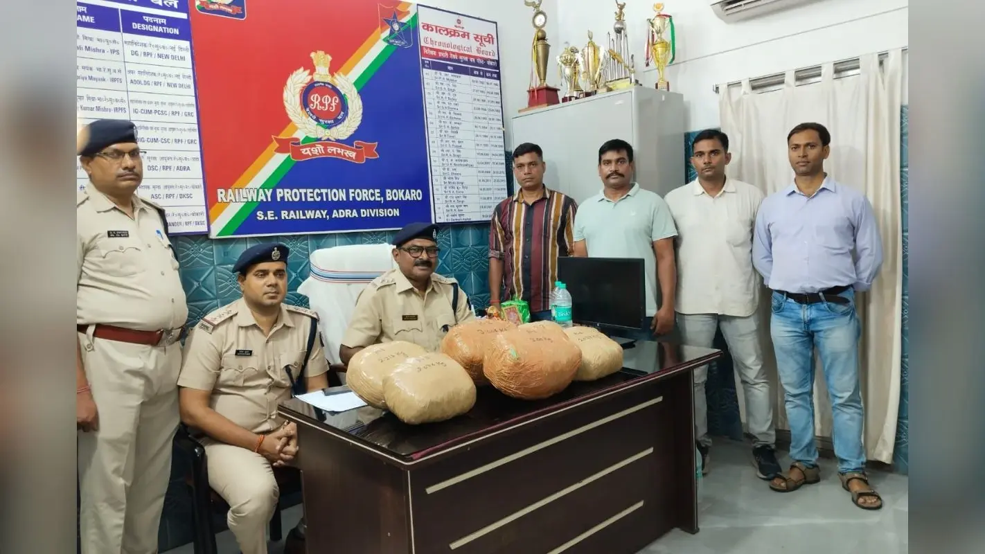 Bokaro: बंद आवास का ताला तोड़कर 5 लाख की संपत्ति चोरी, इलाज के लिए वेल्लोर में थे गृहस्वामी