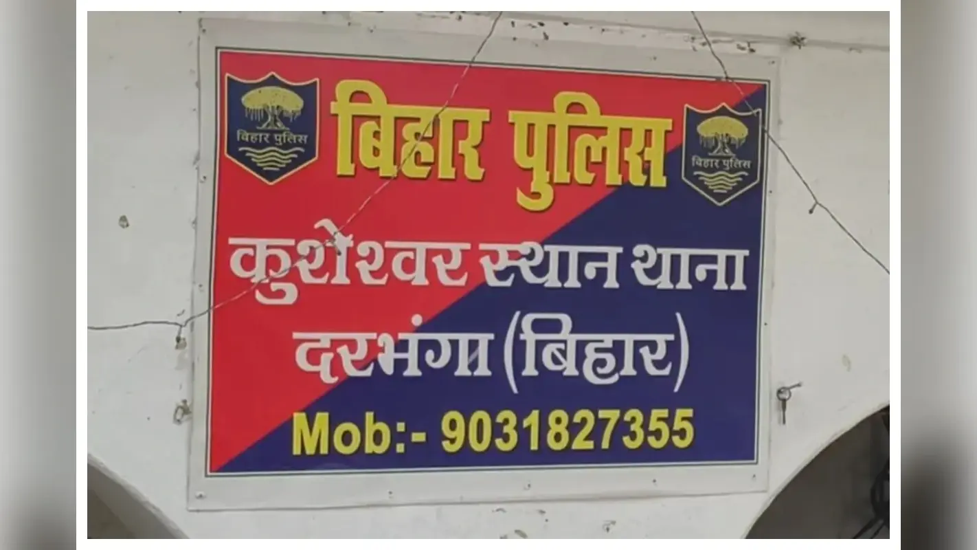 तेज रफ्तार ट्रक ने दो लोगों को रौंदा, एक की मौत, चालक-खलासी को पकड़कर पुलिस को सौंपा, सड़क जाम
