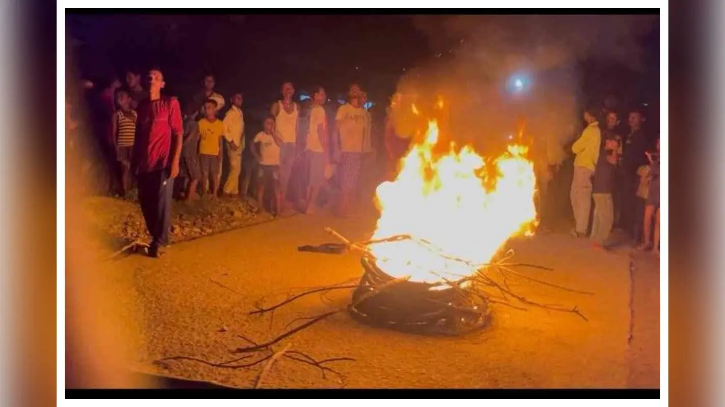 दरभंगा: जाले में लापता युवती को लेकर सड़क जाम, पुलिस से भिड़े परिजन