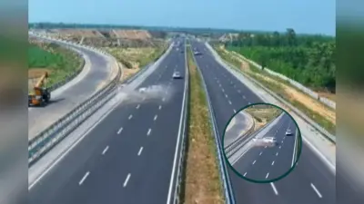 Video : एक गलती और उजड़ गया परिवार! रिवर्स कर रही कार को SUV ने मारी टक्कर, 4 की मौत