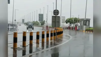 दिल्ली-NCR का अचानक बदला मौसम, तेज हवा के साथ झमाझम बारिश