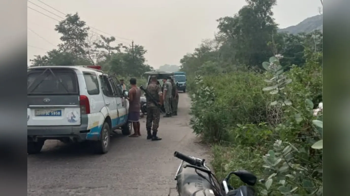 धनबाद के बरोरा-चिटाही सड़क पर मिला अज्ञात व्यक्ति का शव, जांच में जुटी पुलिस