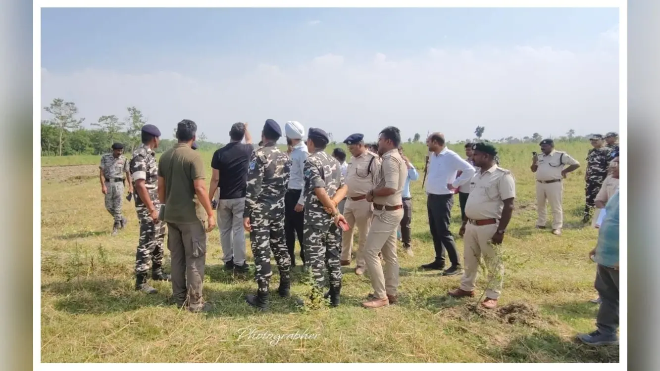 भारत-नेपाल सीमा पर प्रशासन अलर्ट, डीएम ने विवादित सुस्ता क्षेत्र का किया निरीक्षण