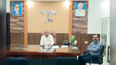 नीलाम पत्र वादों के त्वरित निष्पादन का आयुक्त ने दिया निर्देश
