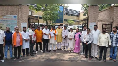 Jamshedpur News : खासमहल-गोविंदपुर सड़क निर्माण कार्य एक हफ्ते में शुरू न हुआ, तो आंदोलन