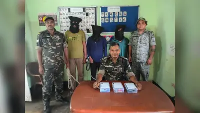Deoghar News : जंगल में रच रहे थे साइबर ठगी की साजिश, तीन आरोपी गिरफ्तार