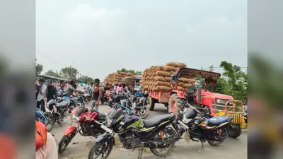 चौथम के सोनवर्षा में अनियंत्रित हाइवा ने बाइक सवार मामा भांजा को रौंदा, दोनों की मौत