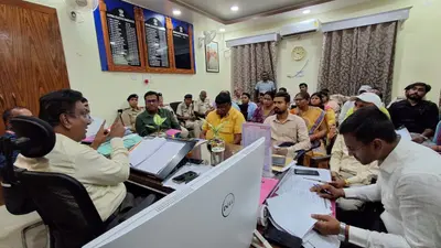 सीईटी बीएड परीक्षा में महिला अभ्यार्थी आभूषण उतार कर पहुंचे केंद्र