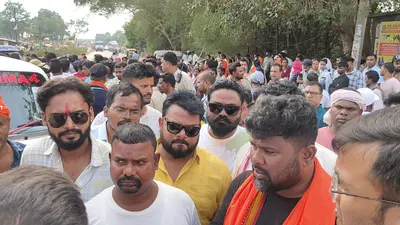ग्रामीणों ने रोहित का शव रखकर एनएच-75 की जाम