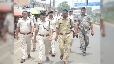 Dhanbad News: अवैध पार्किंग के खिलाफ चला अभियान, 217 वाहनों का चालान, छह ऑटो-टोटो जब्त