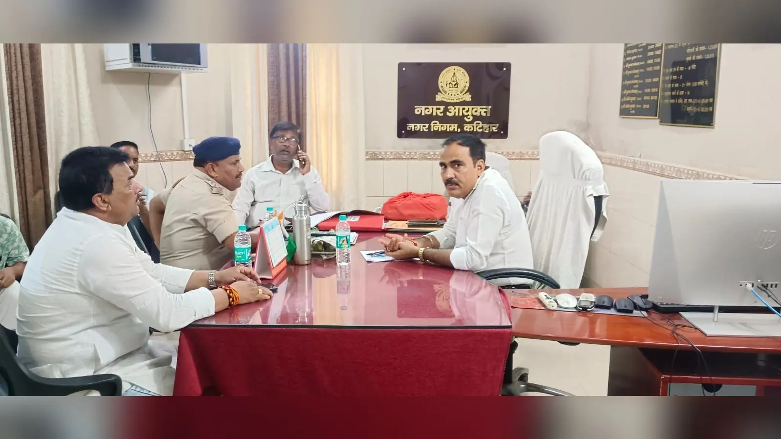 शहर के अड़गड़ा चौक, चौधरी मोहल्ला व मिरचाईबाड़ी में ऑटो व टोटो के लिए बने हैं अस्थाई पार्किंग