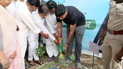 विश्व पर्यावरण दिवस : पौधरोपण व गंगा घाटों की सफाई कर दिया पर्यावरण संरक्षण का संदेश