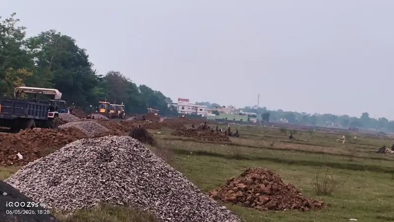 बिना किसी विरोध के दूसरे दिन रिम्स टू की बाउंड्री निर्माण कार्य जारी
