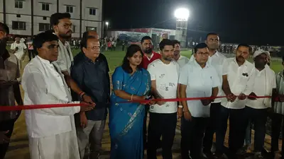 Bhagalpur news पीरपैंती में नाइट क्रिकेट मैच का उद्घाटन