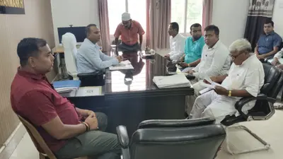 एसडीओ की समीक्षा बैठक में कई निजी स्कूल उपलब्ध नहीं करा पाये आवश्यक दस्तावेज