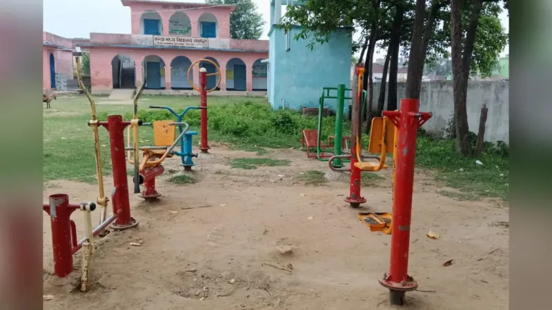 लाखों की लागत से बना Open Gym बना शोपीस, प्रोजेक्ट कन्या उच्च विद्यालय लखपुरा में जंग खा रहे उपकरण