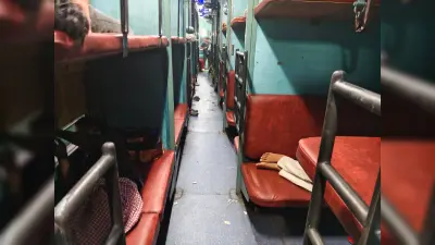 04072 नई दिल्ली–सुपौल स्पेशल ट्रेन की लेटलतीफी से यात्री परेशान, सफर से करने लगे परहेज