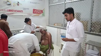 सड़क दुर्घटना में सात लोग घायल