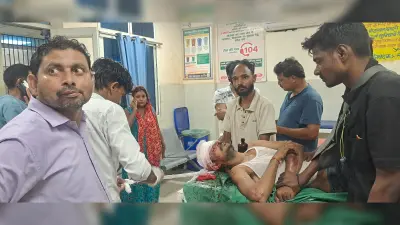 ट्रेन में मामूली विवाद के बाद रेलकर्मी को दिया धक्का, सिर में लगे 17 टांके, हालत गंभीर, रेफर