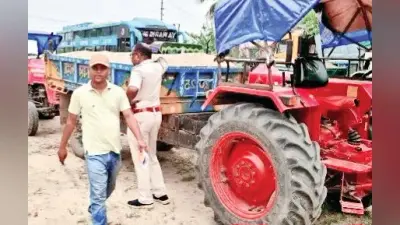 दामोदर नदी से अवैध बालू खनन पर हुई कार्रवाई, पांच ट्रैक्टर किये जब्त