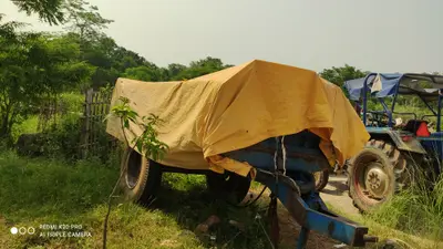 ट्रैक्टर व 40 बोरी सीमेंट के साथ तीन आरोपी गिरफ्तार