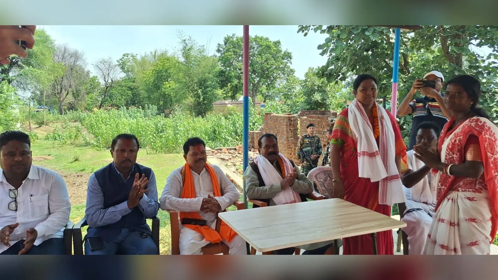 प्रधानमंत्री नरेंद्र मोदी के 12 वर्ष पूर्ण होने पर गोपालपुर में भाजपा की ग्रामसभा आयोजित