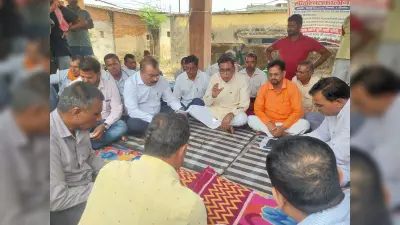 Giridih News :धरना समाप्त कराने पहुंचे विधायक व सीएस बैरंग लौटे