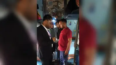 Giridih News :हजारीबाग रोड स्टेशन में चला टिकट चेकिंग अभियान
