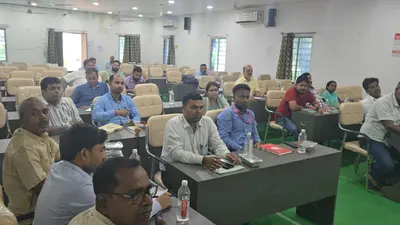 बीस सूत्री की बैठक में योजनाओं की समीक्षा, क्रियान्वयन पर जोर