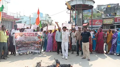 युवा कांग्रेस ने महावीर चौक पर पीएम व सीएम का फूंका पुतला