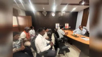 Giridh nesws :चार माह से वेतन नहीं मिलने पर आउटसोर्स स्वास्थ्यकर्मियों में आक्रोश