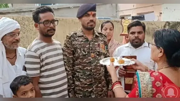 Bokaro News : बोकारो के सद्दाम हुसैन को मिला शौर्य चक्र सम्मान
